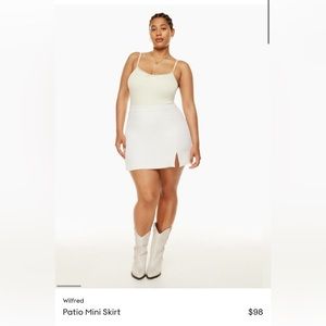 ARITZIA CREPE PATIO MINI SKIRT